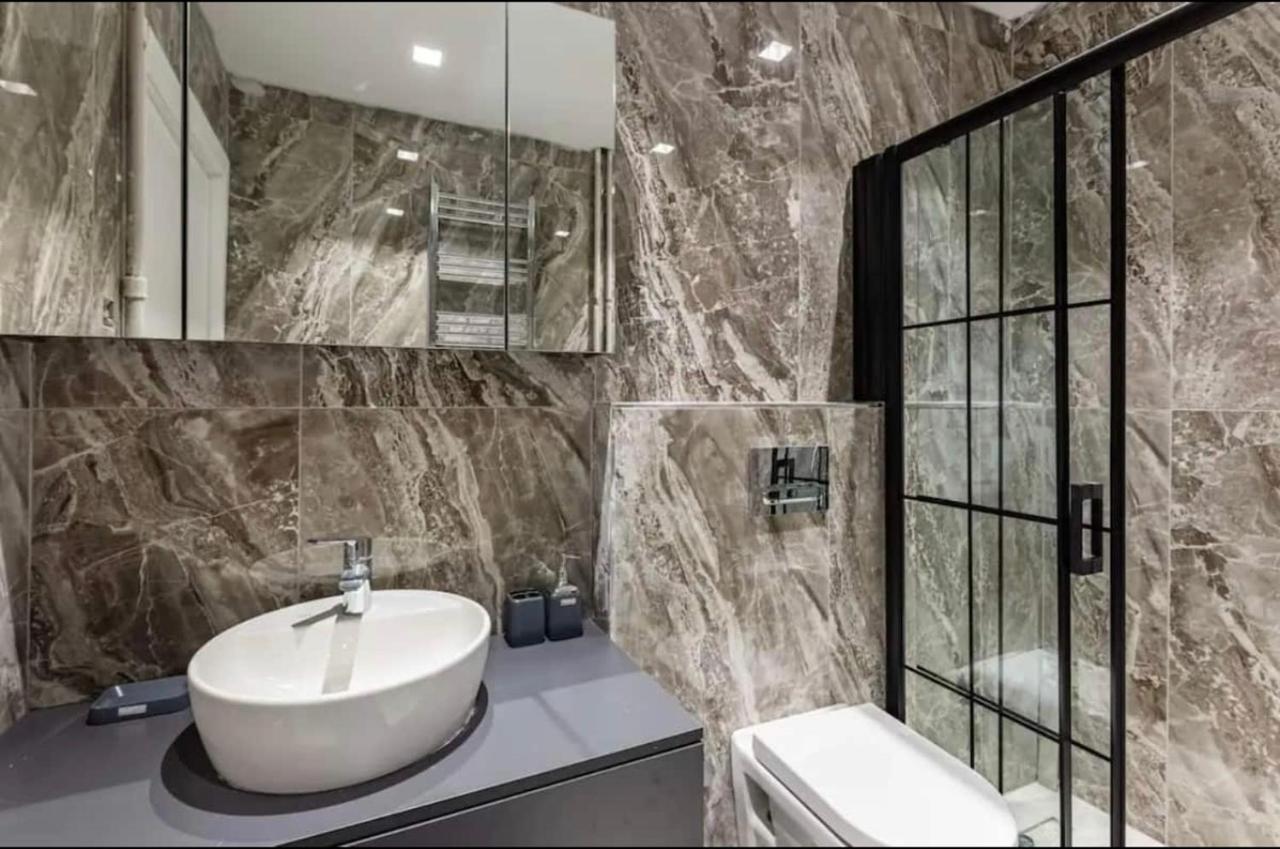 Renovated Art Deco Charm In The Heart Of Nisantasi Leilighet Istanbul Eksteriør bilde